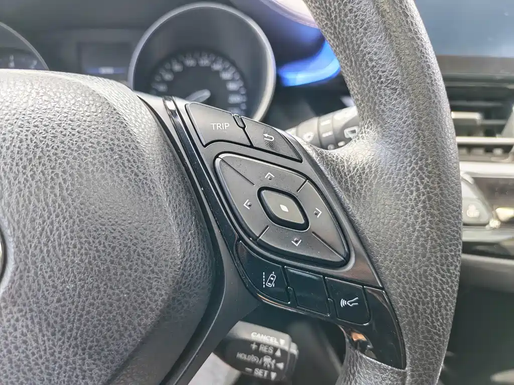 Toyota C-HR — миниатюра 12