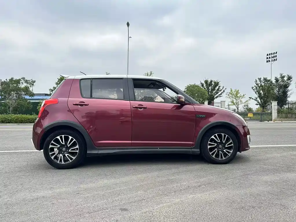 Suzuki Swift — миниатюра 7