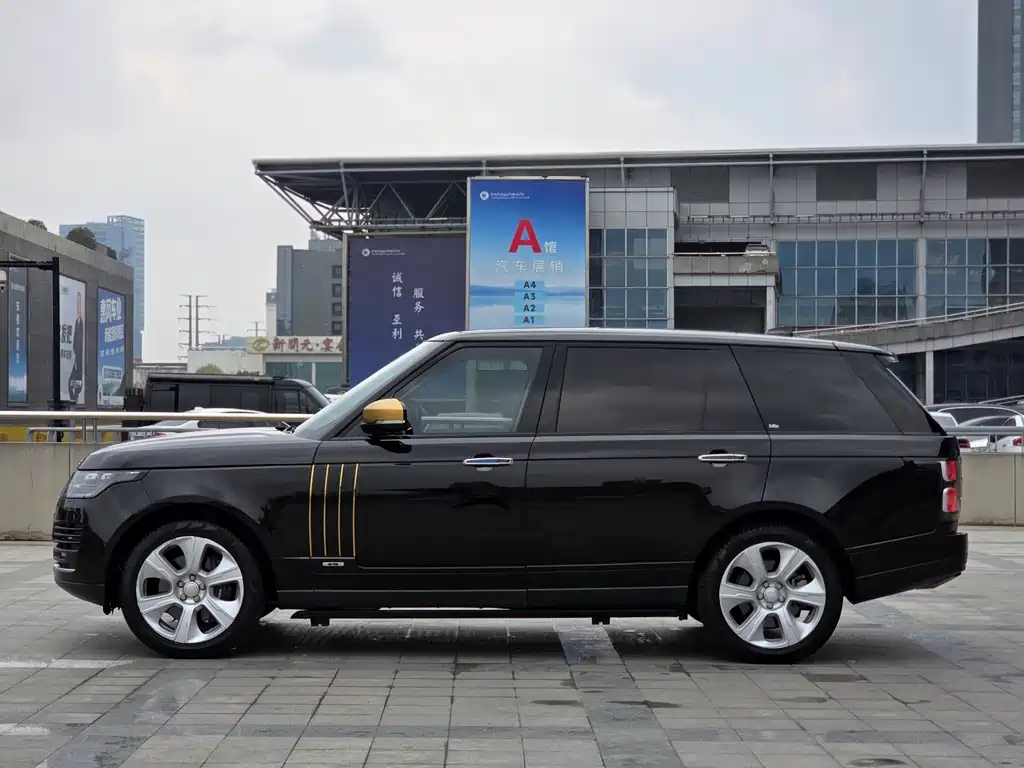 LAND ROVER RANGE ROVER