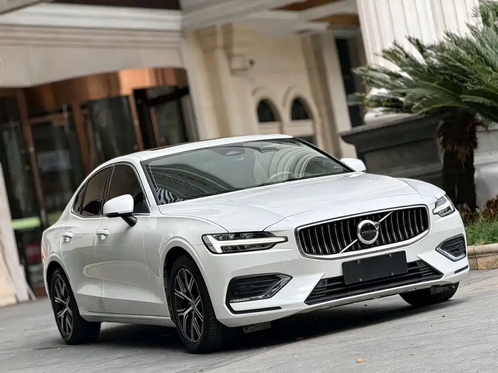 Volvo S60 — миниатюра 2