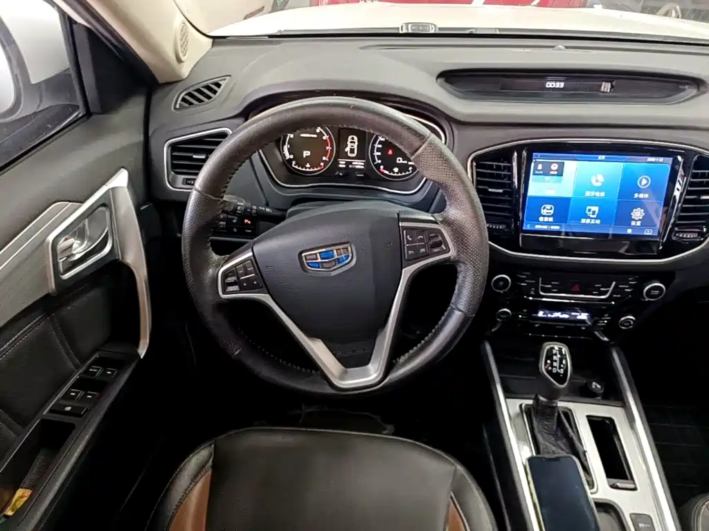 Geely Vision X6 — миниатюра 11
