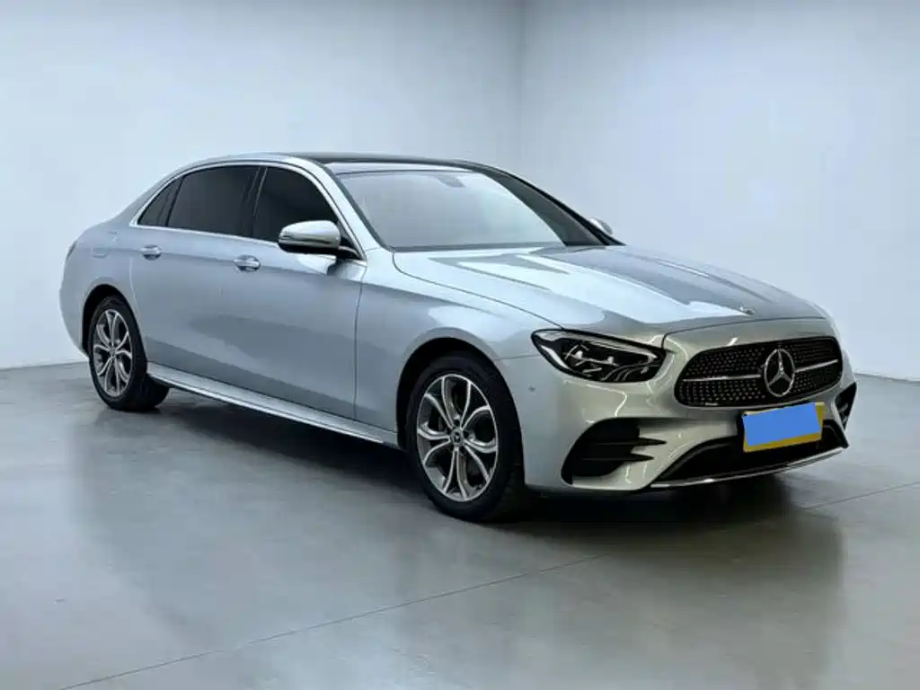 Mercedes-Benz E-Class 2023 — фото 3