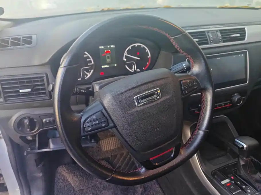 Qoros Qoros 5 — миниатюра 15