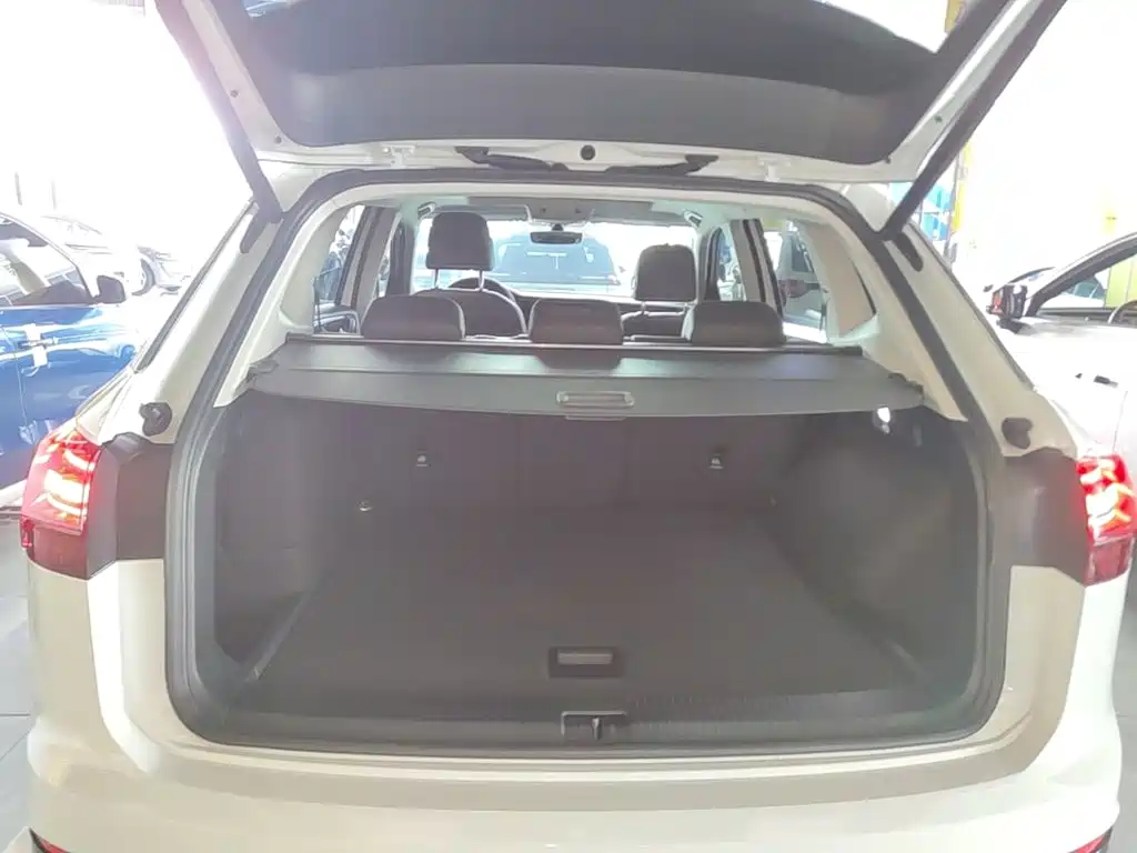 Volkswagen 探岳 GTE — миниатюра 19