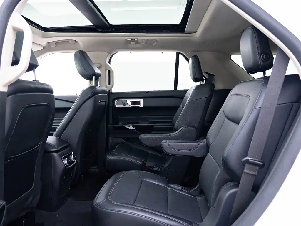 Ford Explorer — миниатюра 11