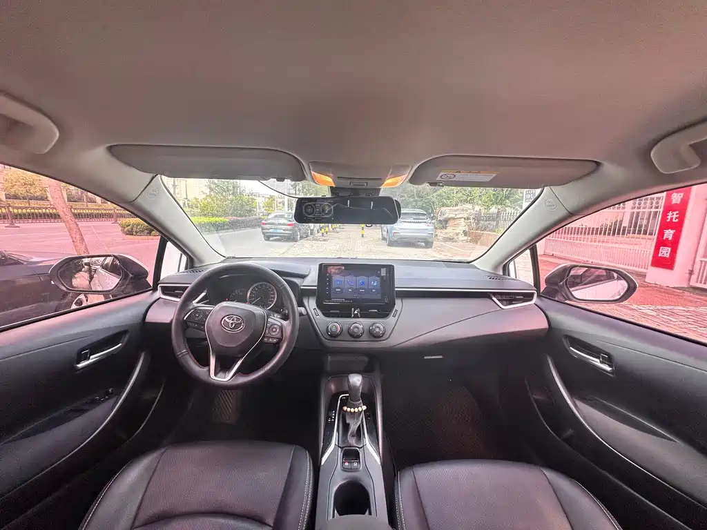 Toyota Corolla — миниатюра 11