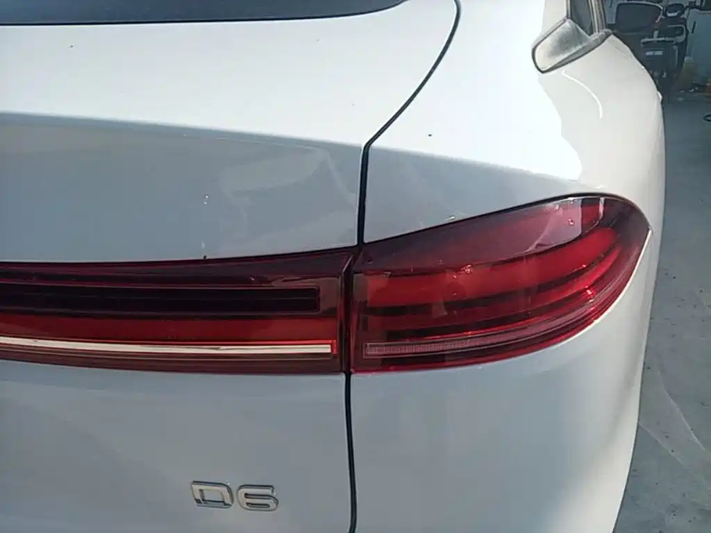 Roewe Young Wai D6 — миниатюра 8