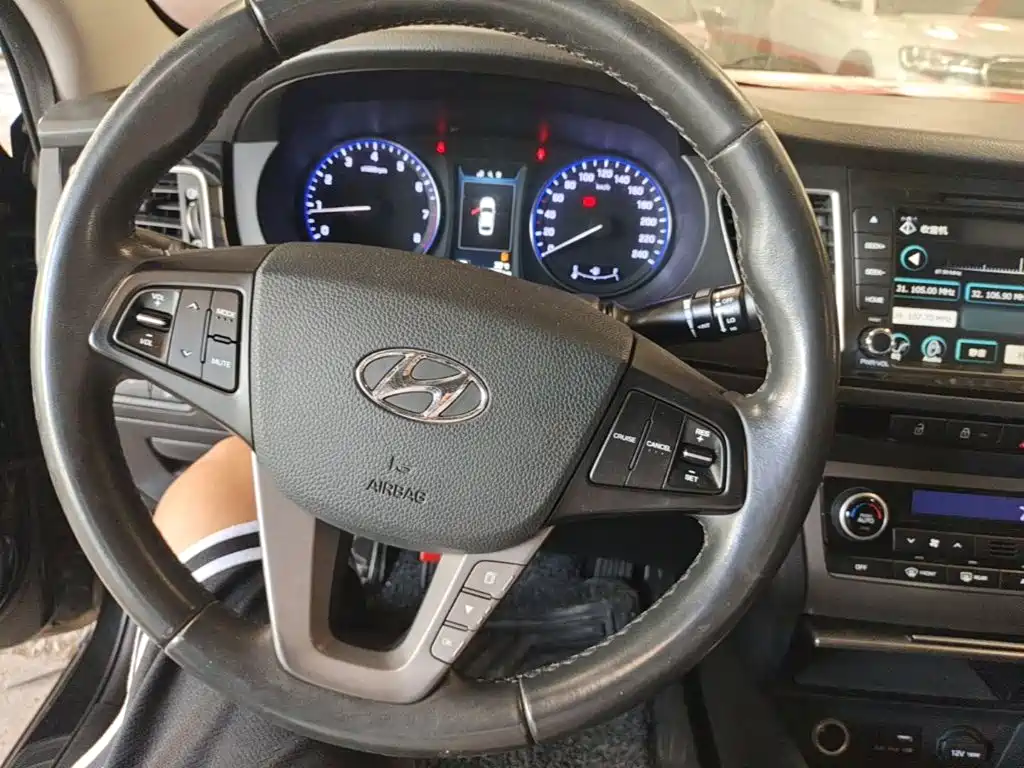 Hyundai Mistra — миниатюра 11