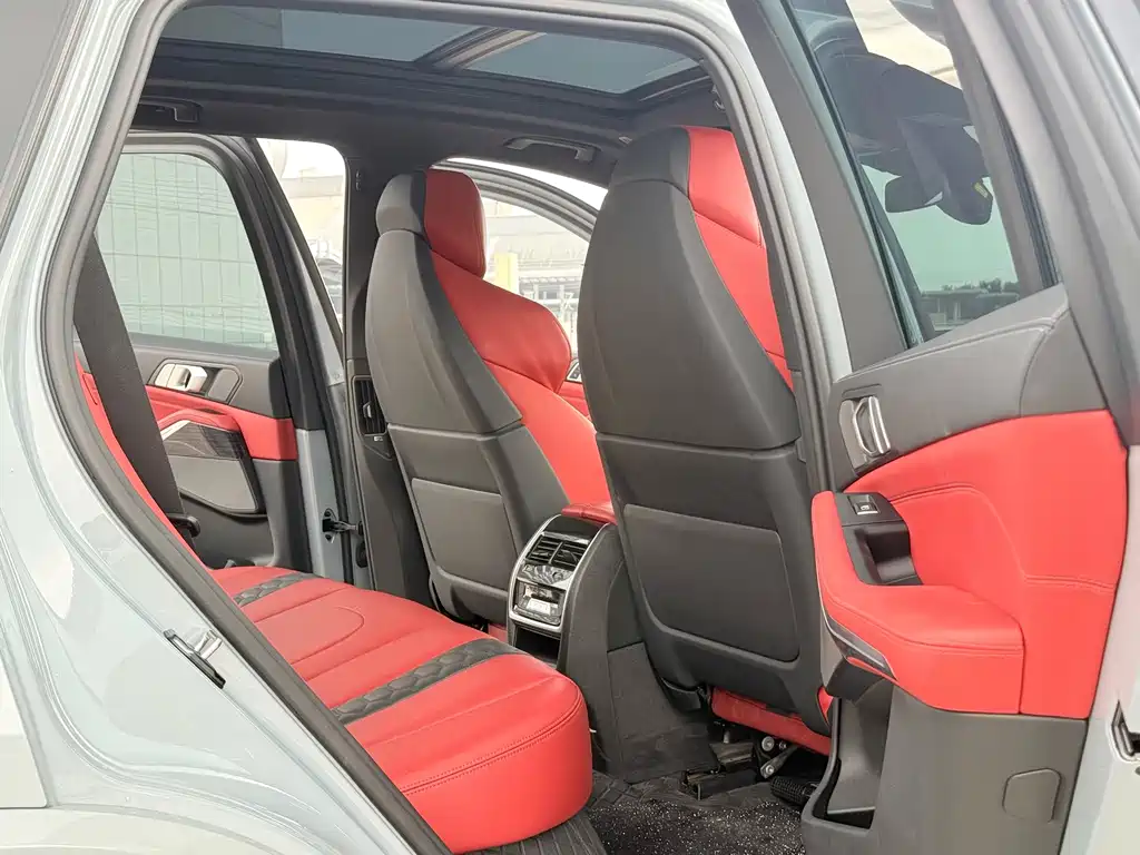 BMW X5 M — миниатюра 7