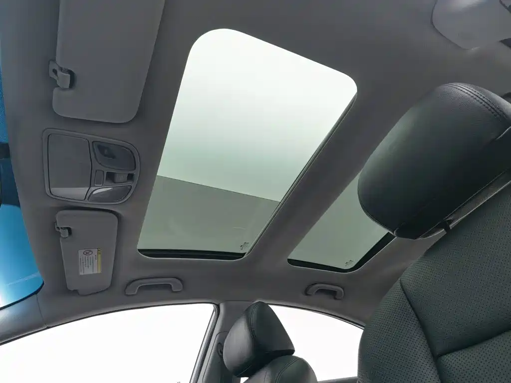 Hyundai Sonata — миниатюра 14