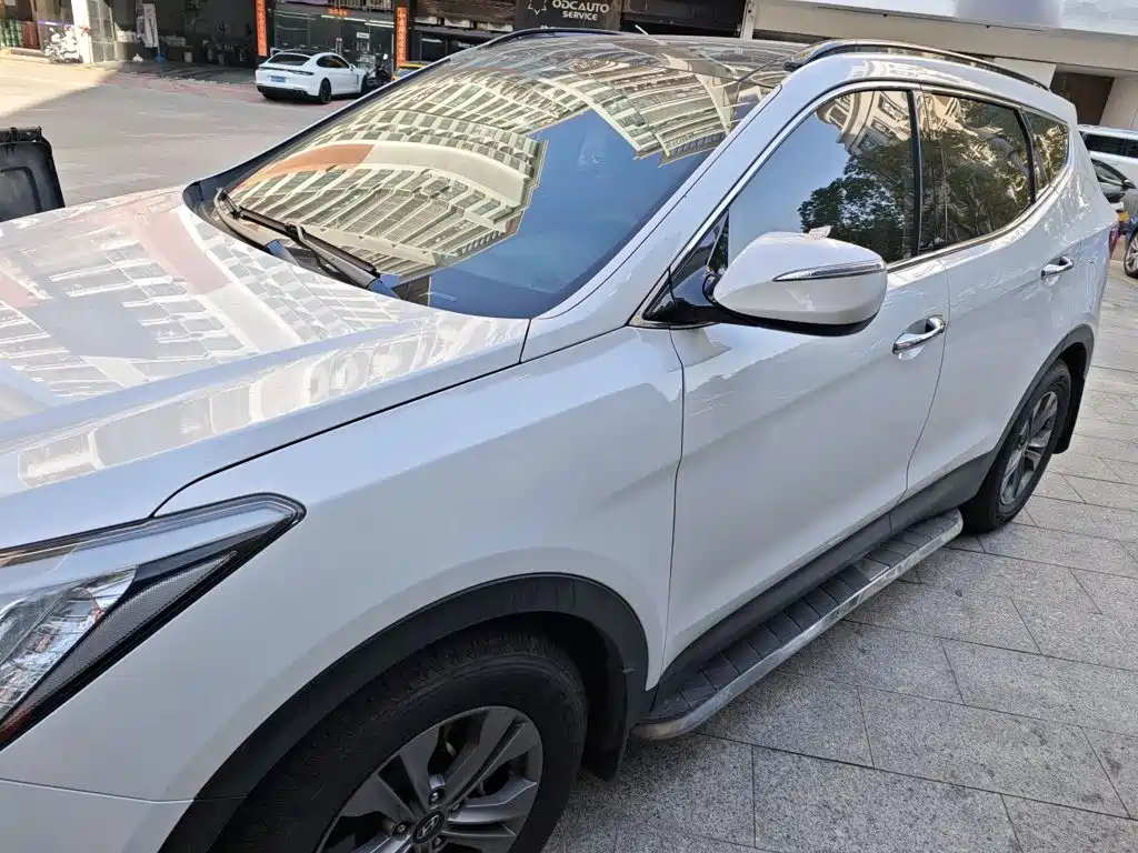 Hyundai Santa Fe — миниатюра 5