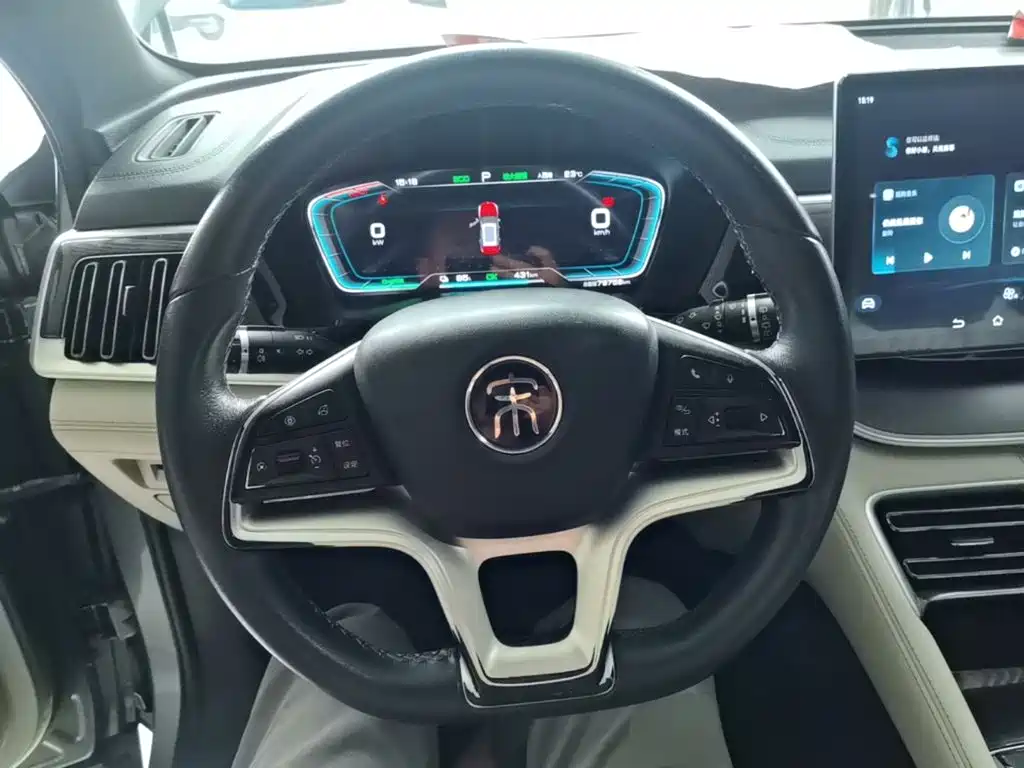 BYD PLUS New Energy — миниатюра 11