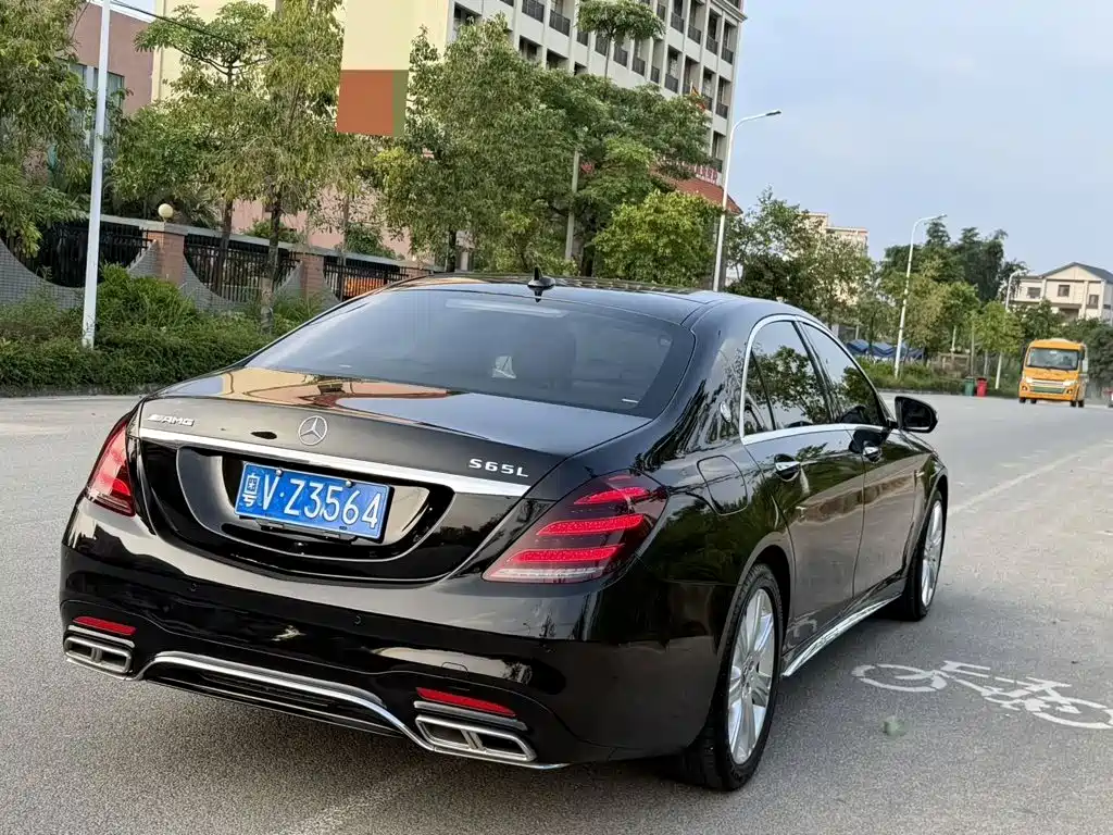 Mercedes-Benz S-Class — миниатюра 3