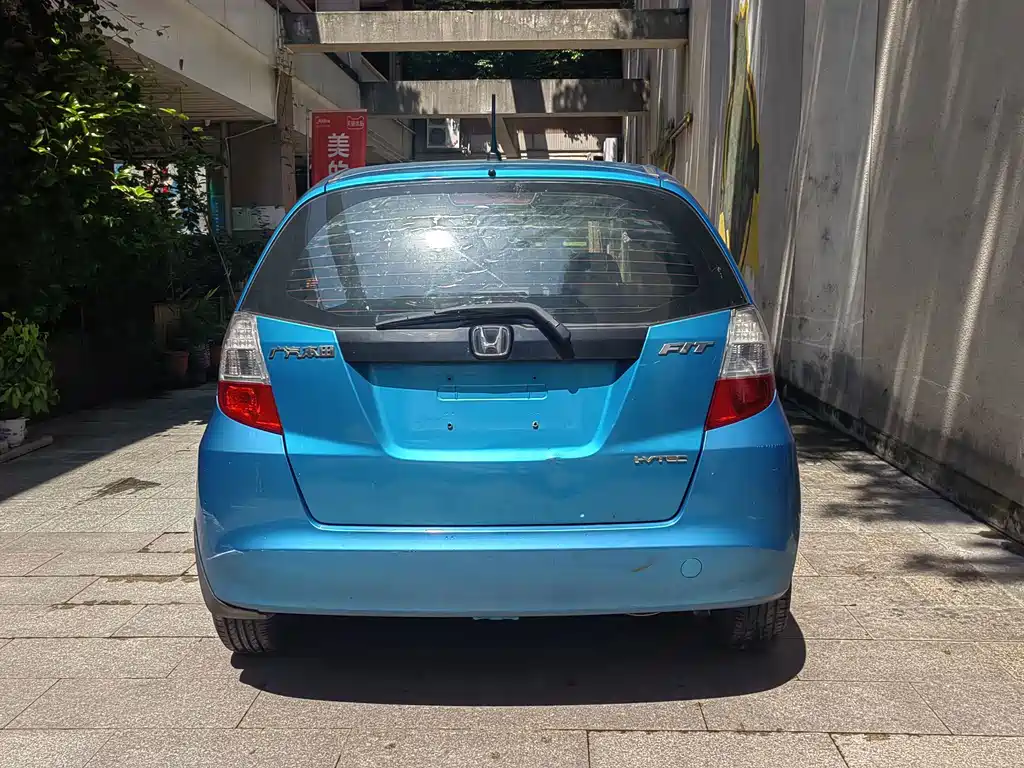 Honda Fit — миниатюра 6