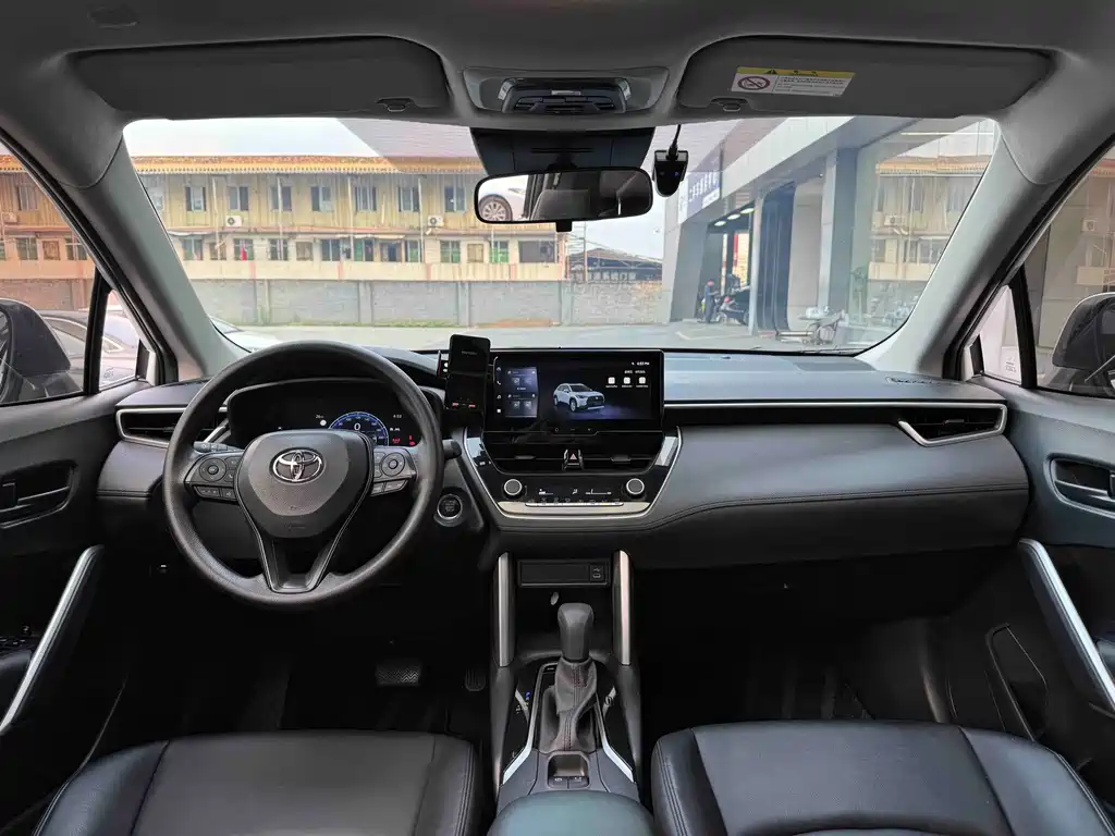 Toyota Corolla Cross — миниатюра 5