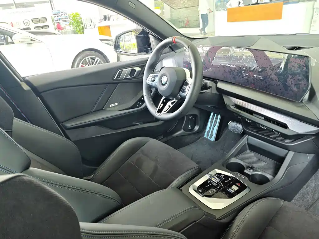 BMW M235L — миниатюра 11