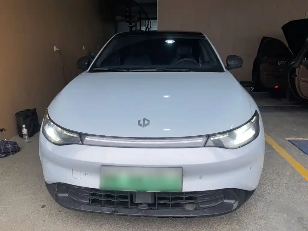 Leapmotor Leapmotor C01 — миниатюра 3