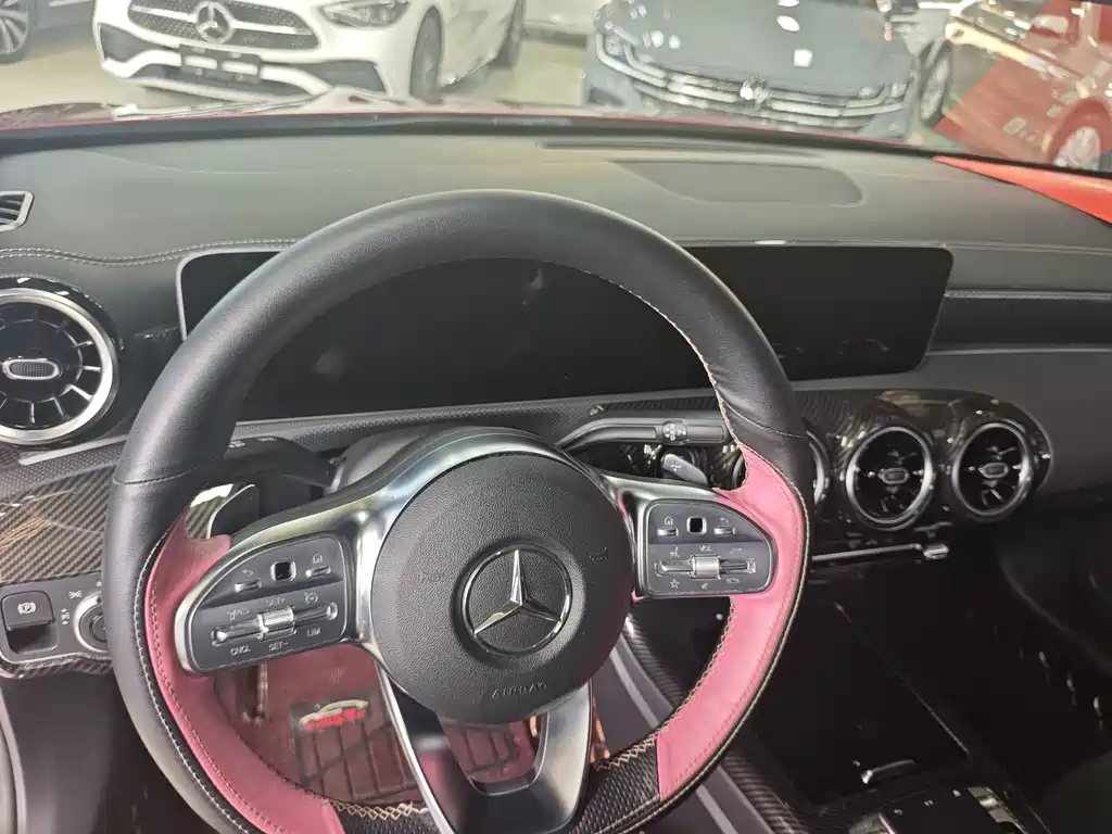 Mercedes-Benz A-Class — миниатюра 6