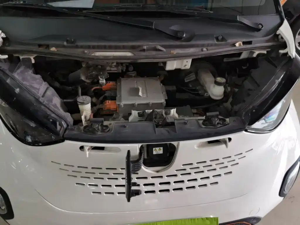 Baojun E100 — миниатюра 20