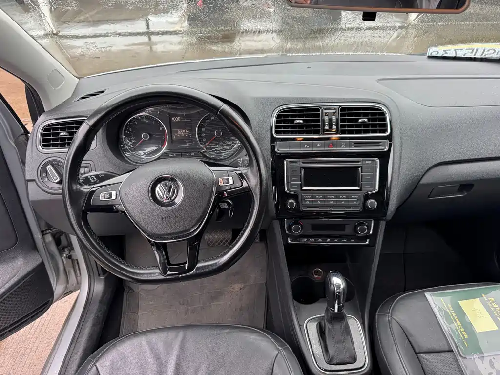 Volkswagen Polo — миниатюра 5