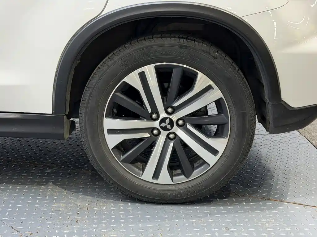 Mitsubishi ASX — миниатюра 10
