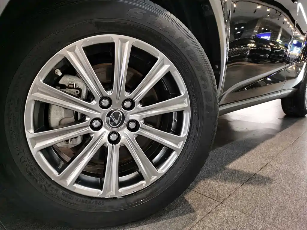 Lexus NX — миниатюра 16