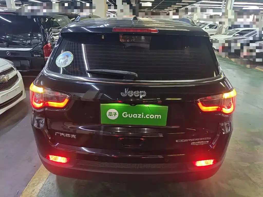 Jeep Compass — миниатюра 6