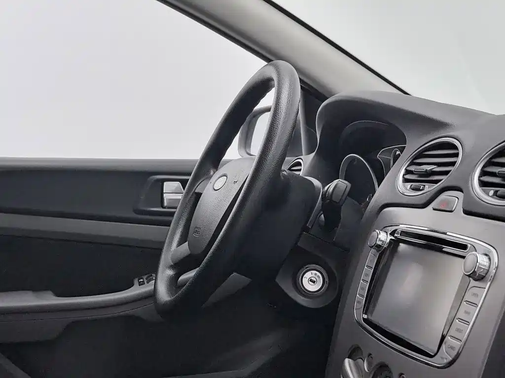 Ford Focus — миниатюра 22