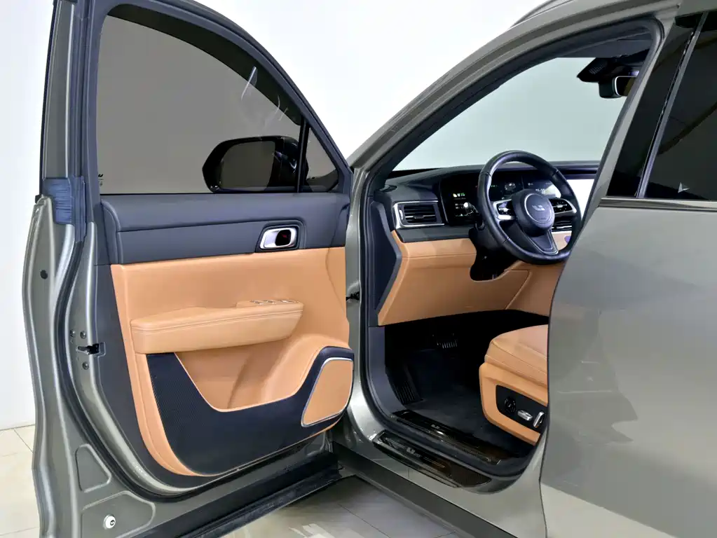 Li Auto Li ONE — миниатюра 8