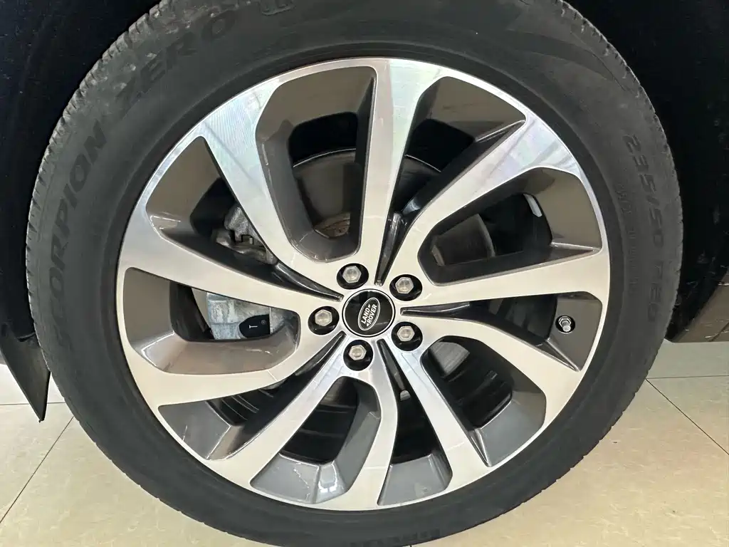 Land Rover Discovery Sport — миниатюра 21