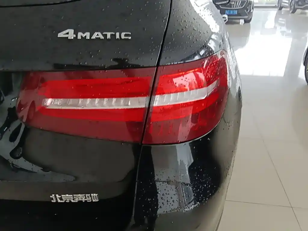 Mercedes-Benz GLC 2017 GLC 260 4MATIC Luxury