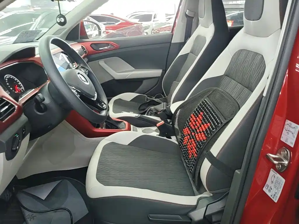 Volkswagen T-Cross — миниатюра 15