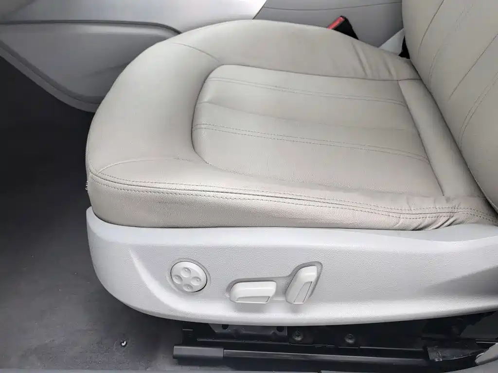Audi A6L — миниатюра 20