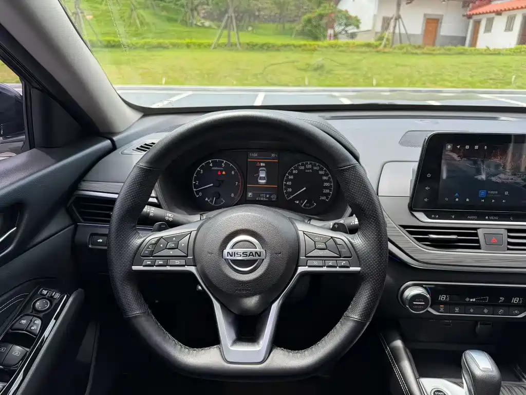 Nissan Teana — миниатюра 8