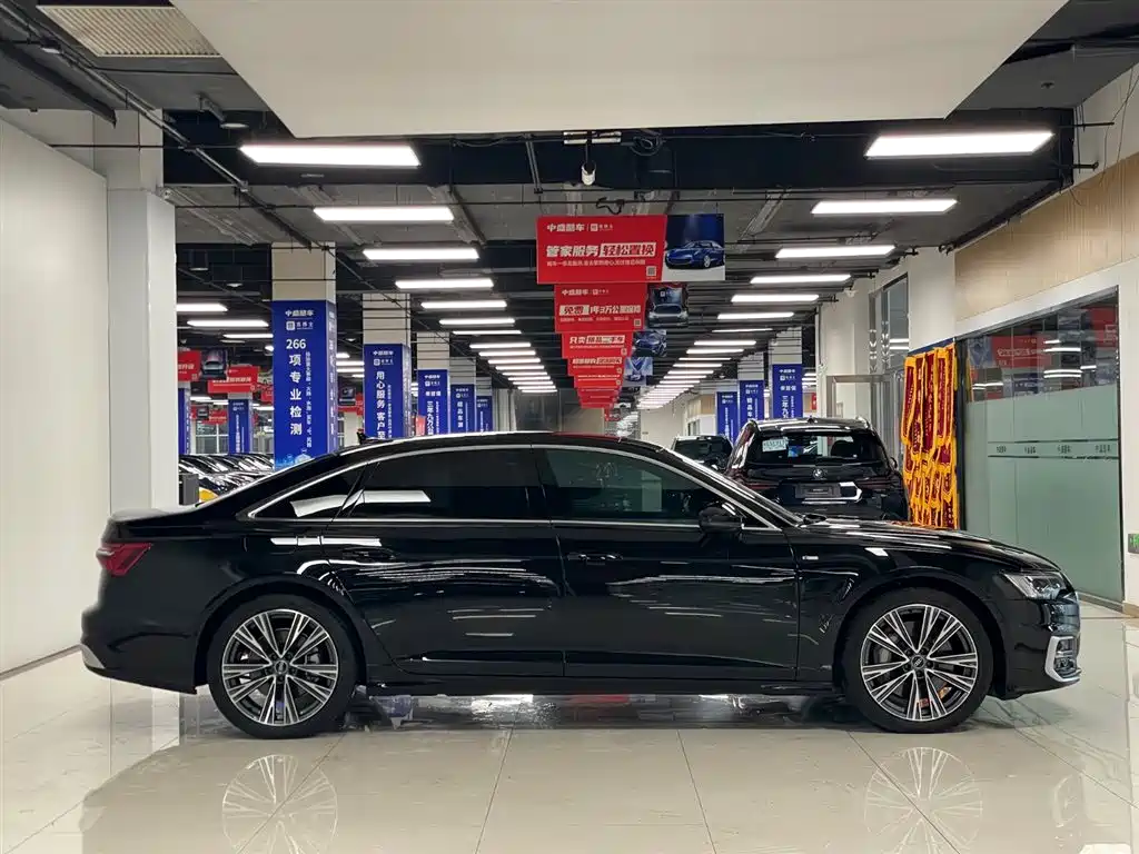 Audi A6L 2025 55 TFSI quattro Premium