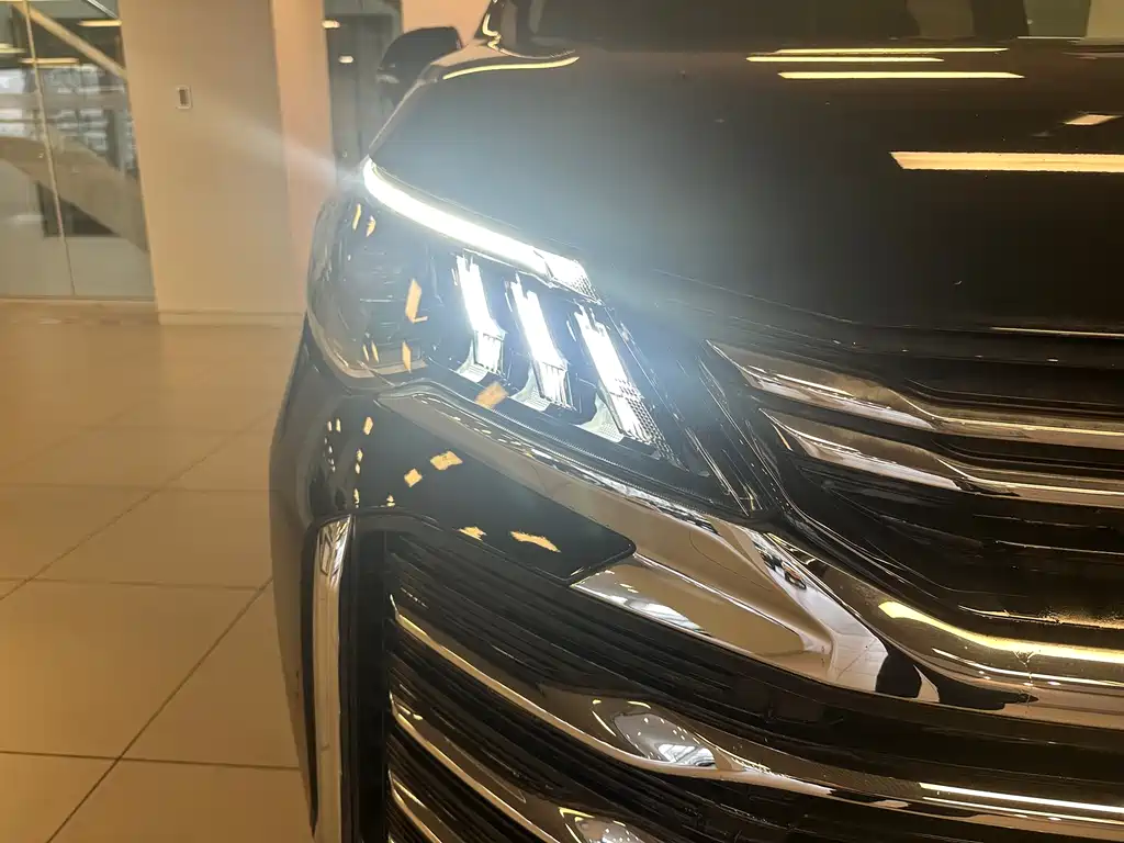 SAIC MAXUS CHASE G50