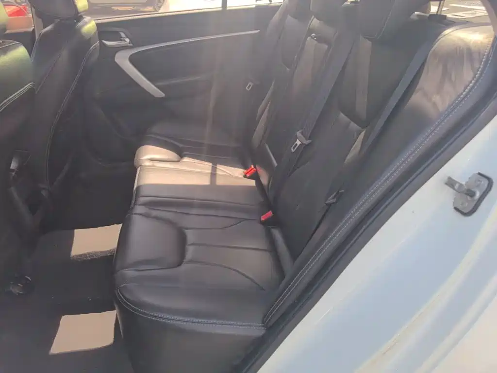 Geely Emgrand — миниатюра 17