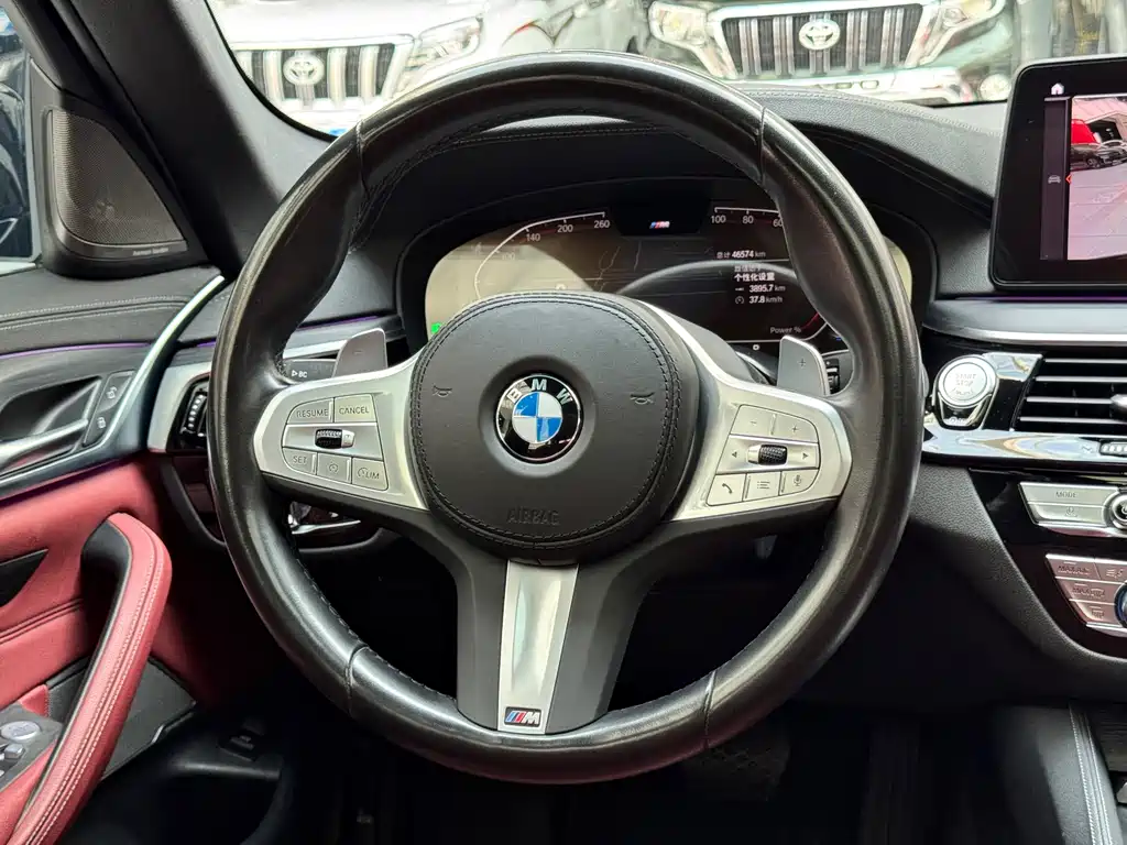 BMW 5 Series — миниатюра 16