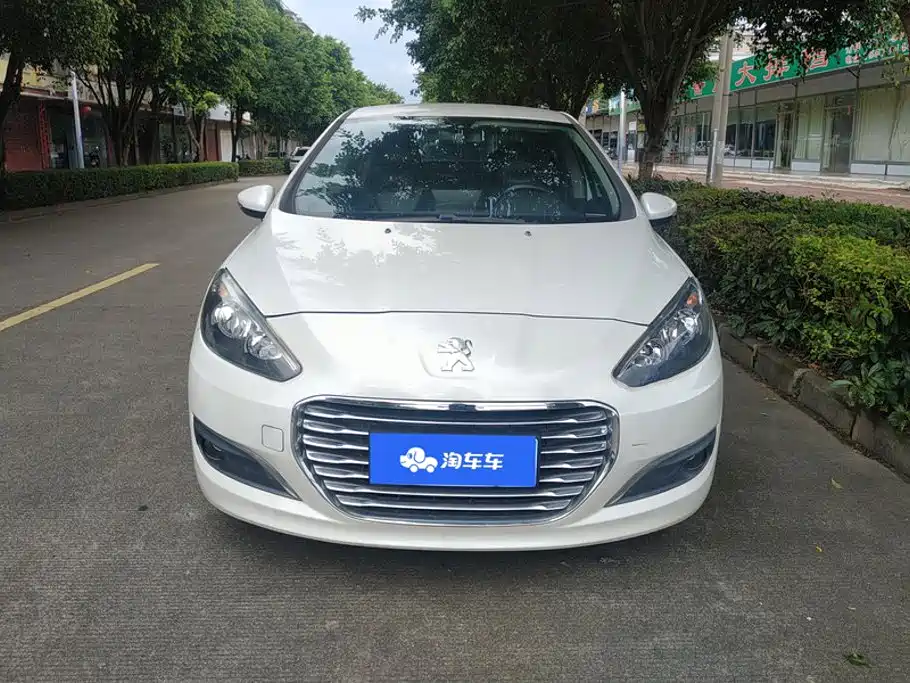 Peugeot 308 — миниатюра 2
