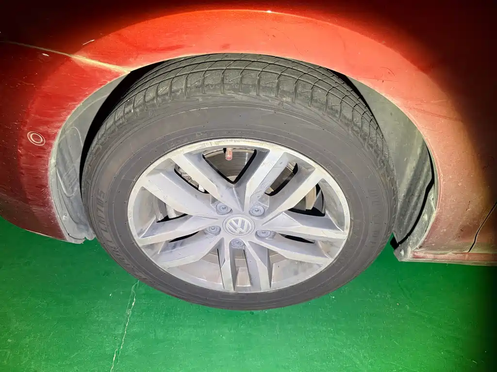 Volkswagen Golf — миниатюра 13