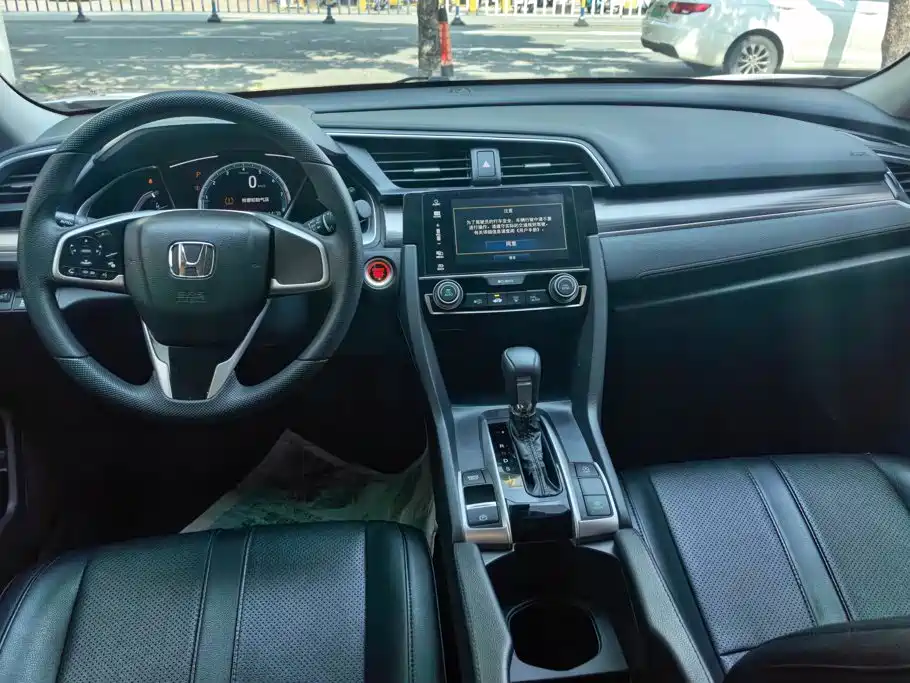 Honda Civic — миниатюра 12