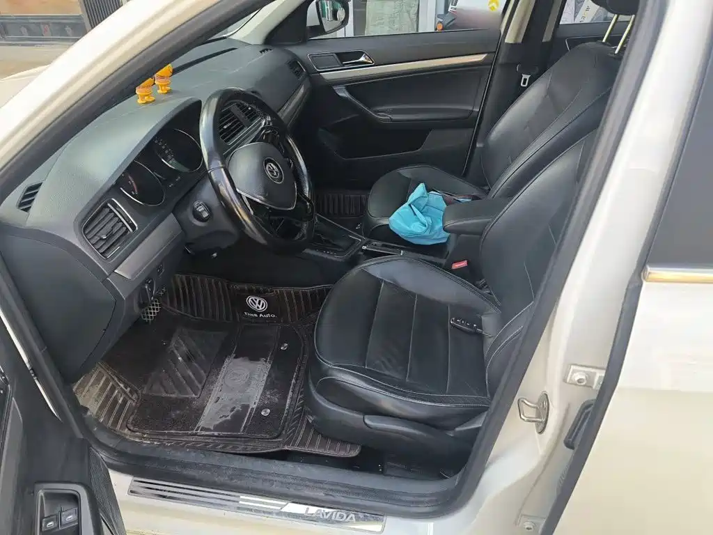 Volkswagen Lavida — миниатюра 8