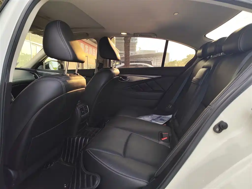 Infiniti Q50L — миниатюра 7