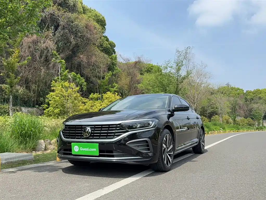 Volkswagen Passat 2024