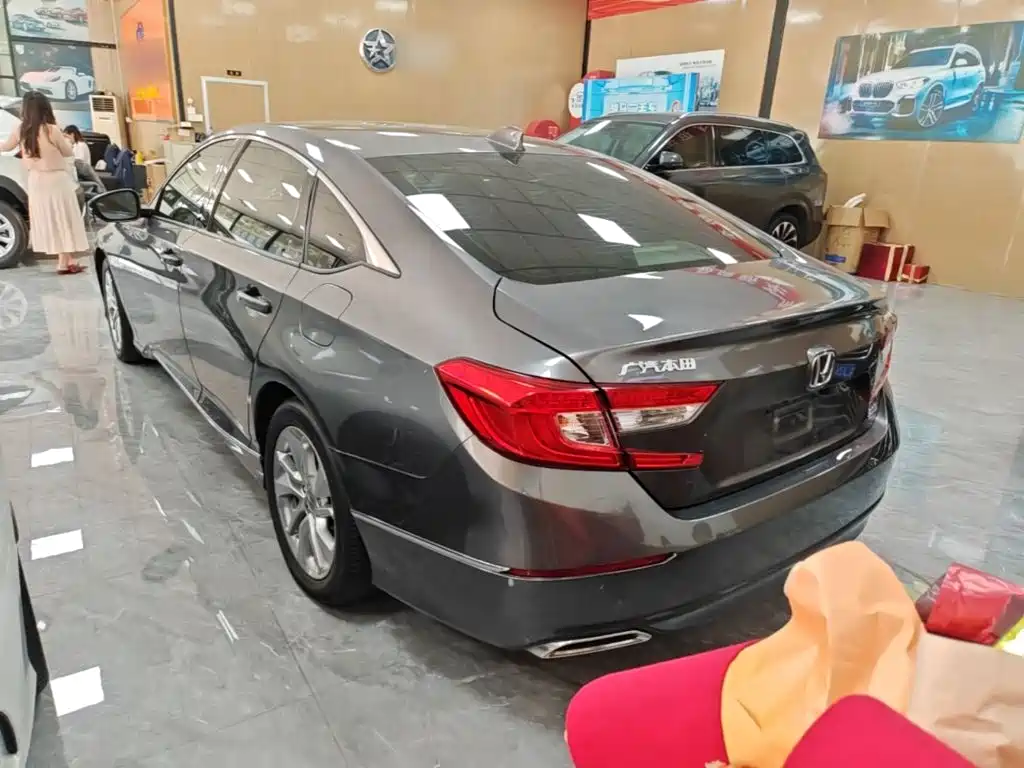 Honda Accord — миниатюра 5