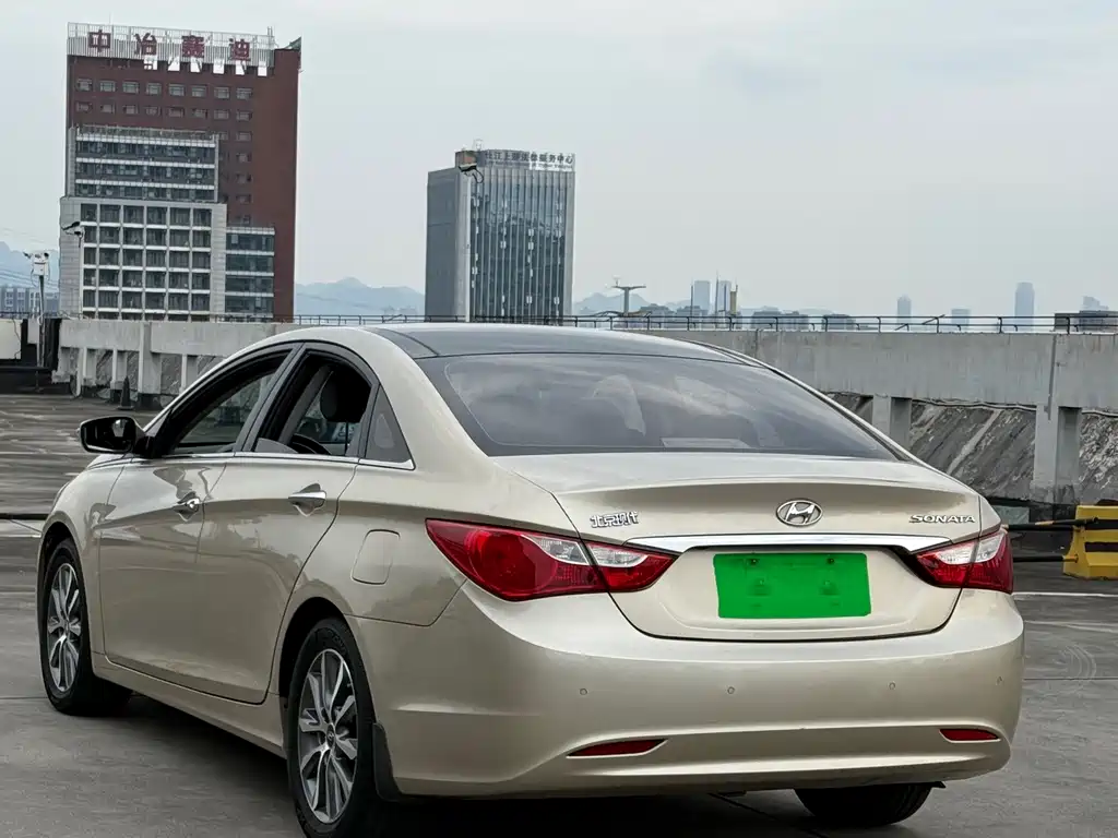 Hyundai Sonata — миниатюра 18
