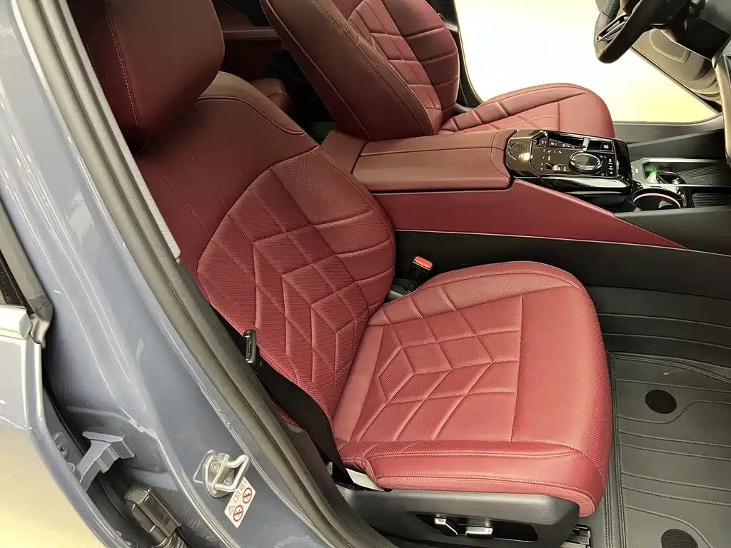 BMW i5 — миниатюра 12