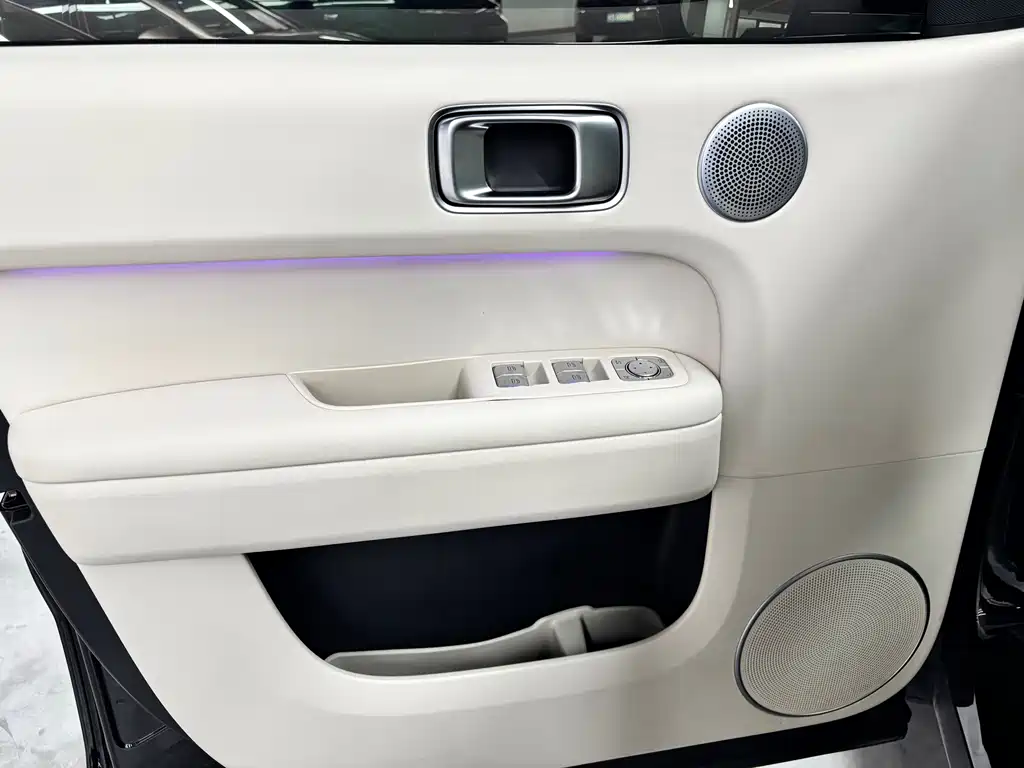 Li Auto Li L6 — миниатюра 5