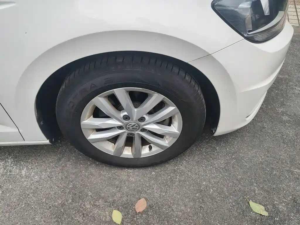 Volkswagen Touran — миниатюра 25