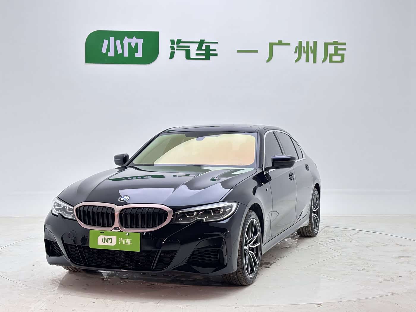 BMW 3 Series 2.0 л 2022 г. Чёрный, пробег 42000 км